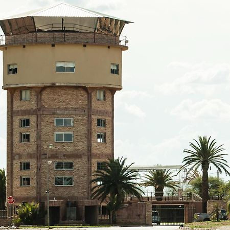 ホテル Victory Towers Bloemhof エクステリア 写真